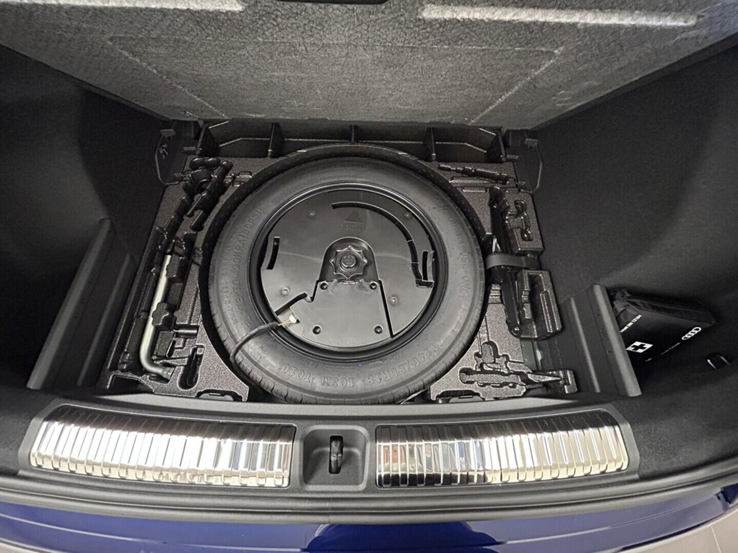 O131002476_17.webp_Q3 TFSI 110 kW