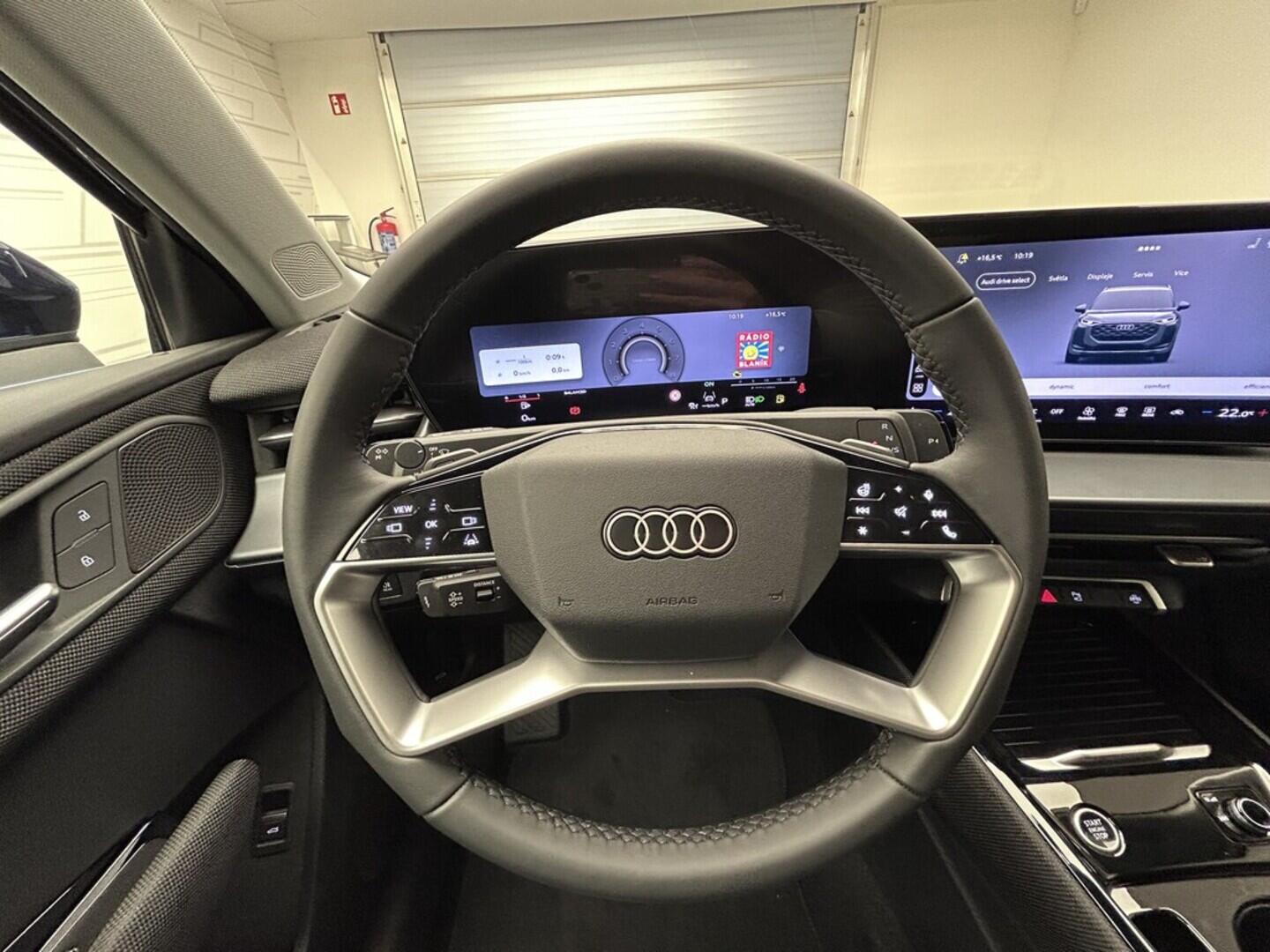 O131002476_21.webp_Q3 TFSI 110 kW