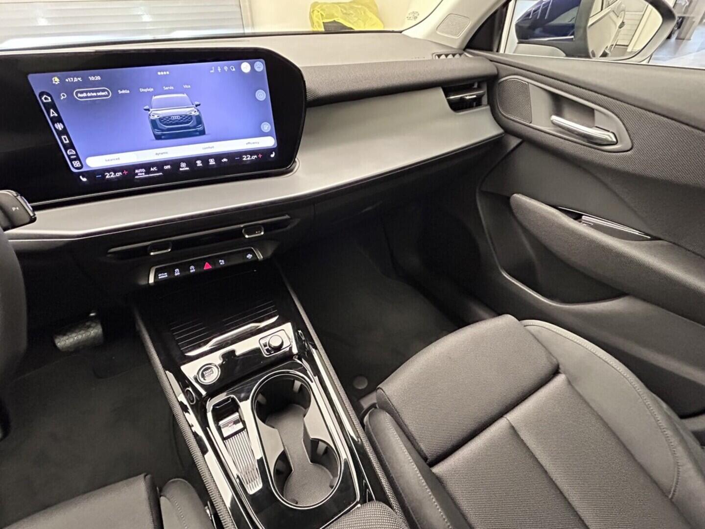 O131002476_23.webp_Q3 TFSI 110 kW