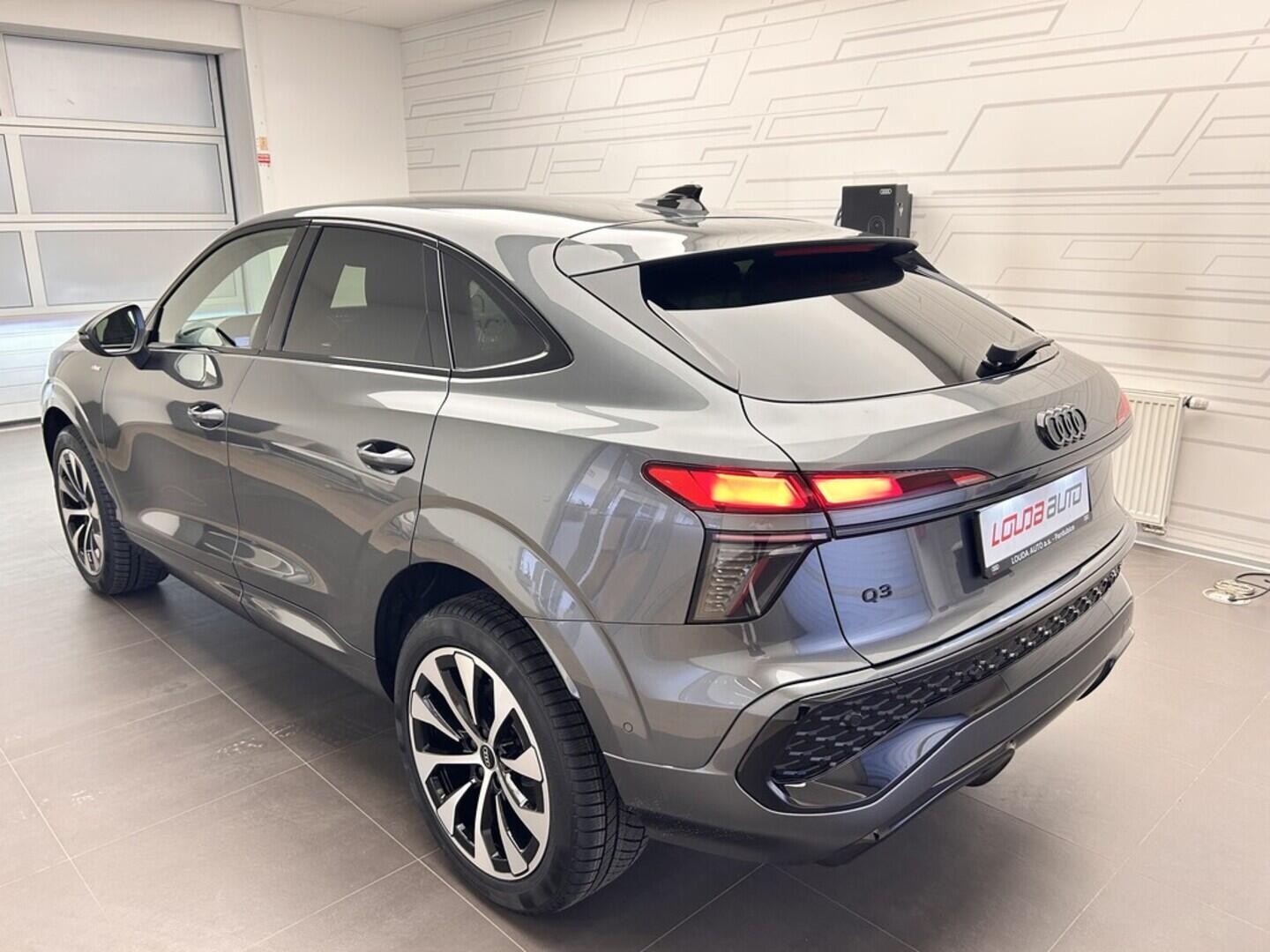 O131002477_13.webp_Q3 SB TFSI 110 kW