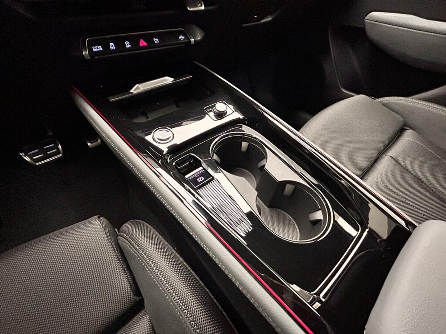 O131002477_24.webp_Q3 SB TFSI 110 kW