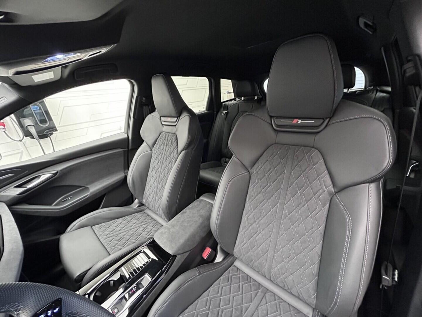 O131002488_18.webp_Q6 e-tron SUV quattro  285 kW