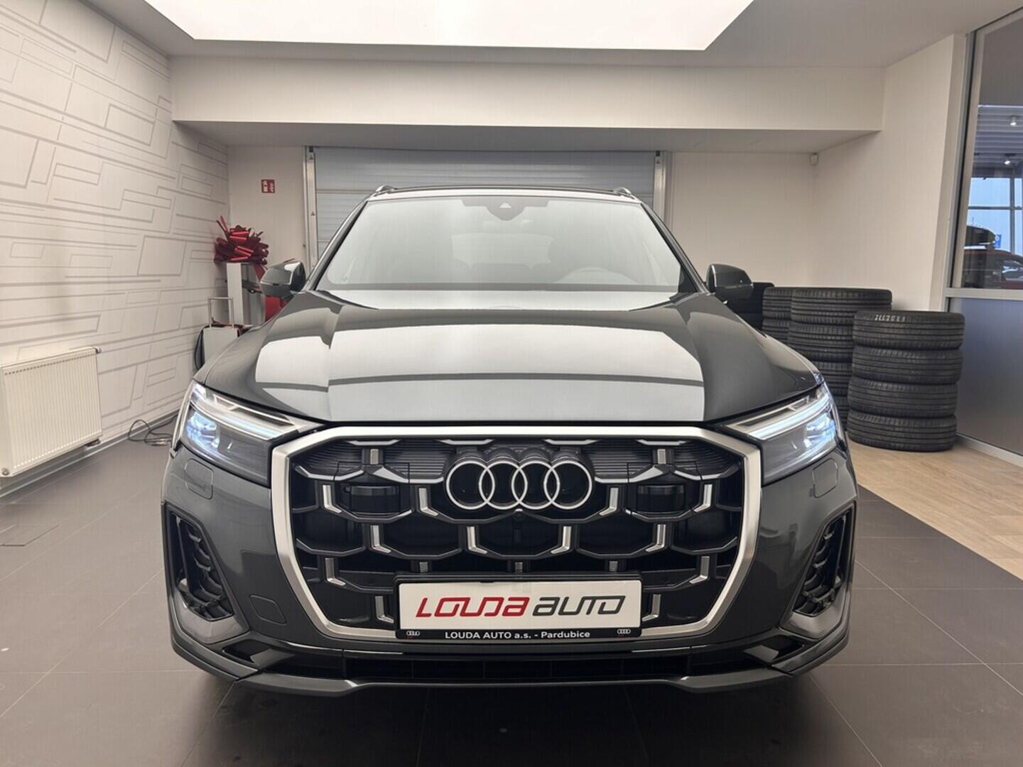 O131002494_11.webp_Q7 SUV S line TDI quattro 210 kW