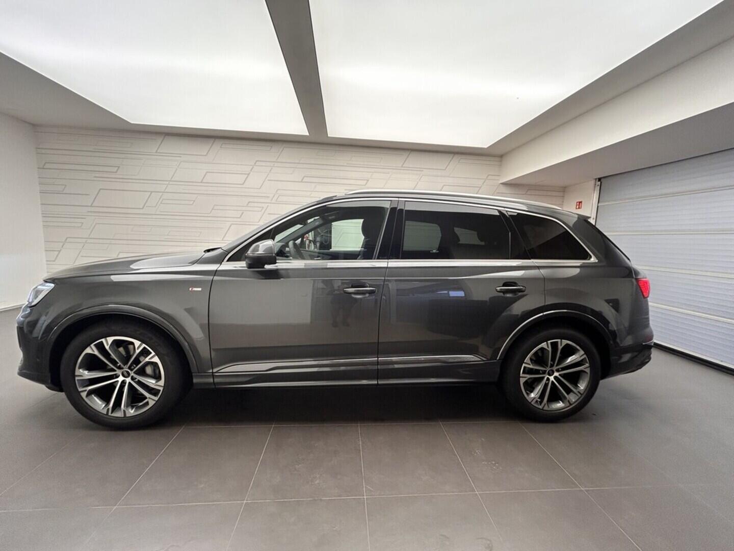 O131002494_12.webp_Q7 SUV S line TDI quattro 210 kW