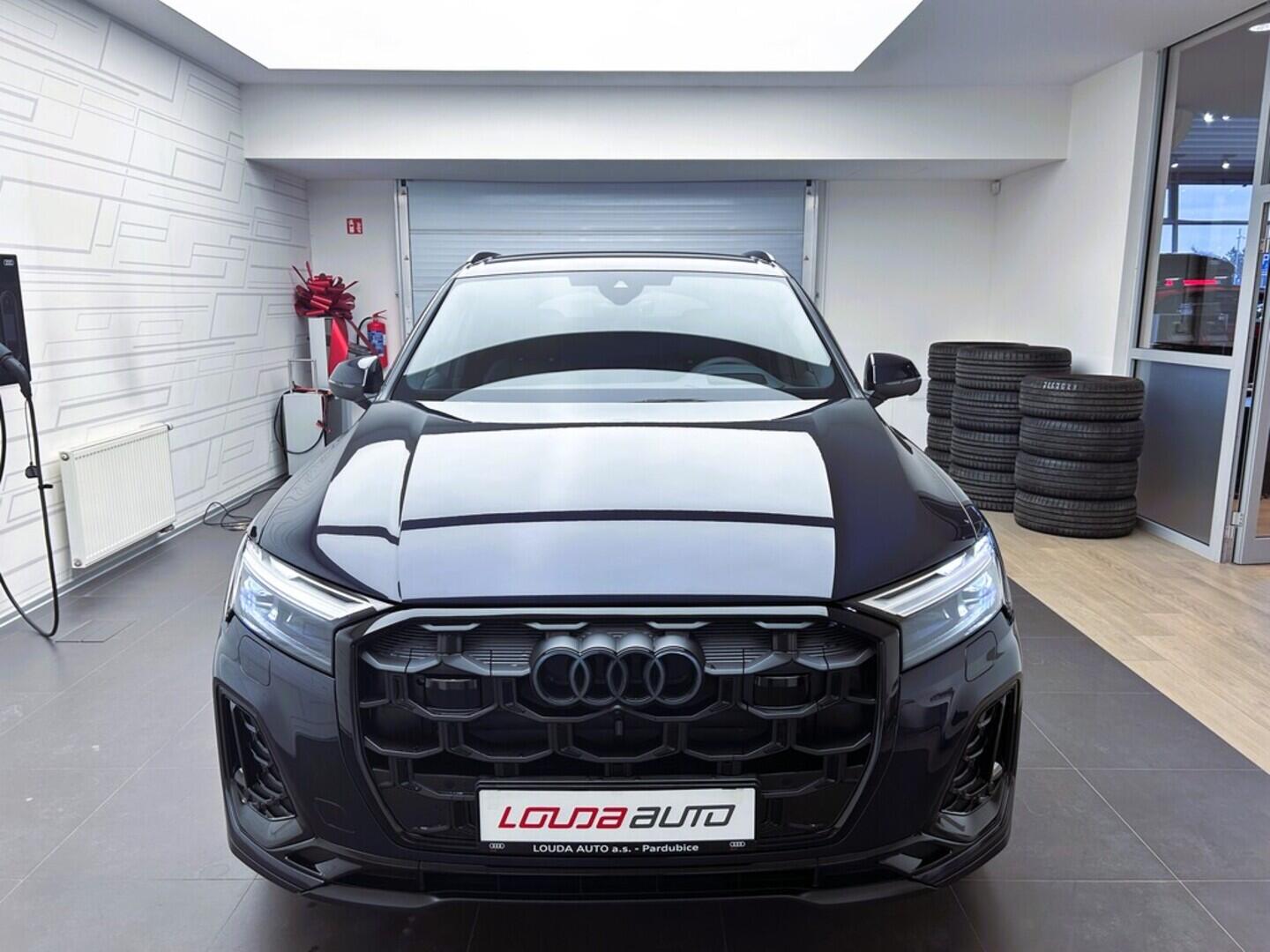 O131002496_11.webp_Q7 SUV S line TDI quattro 210 kW