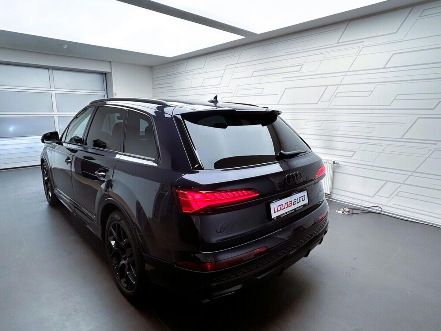 O131002496_13.webp_Q7 SUV S line TDI quattro 210 kW