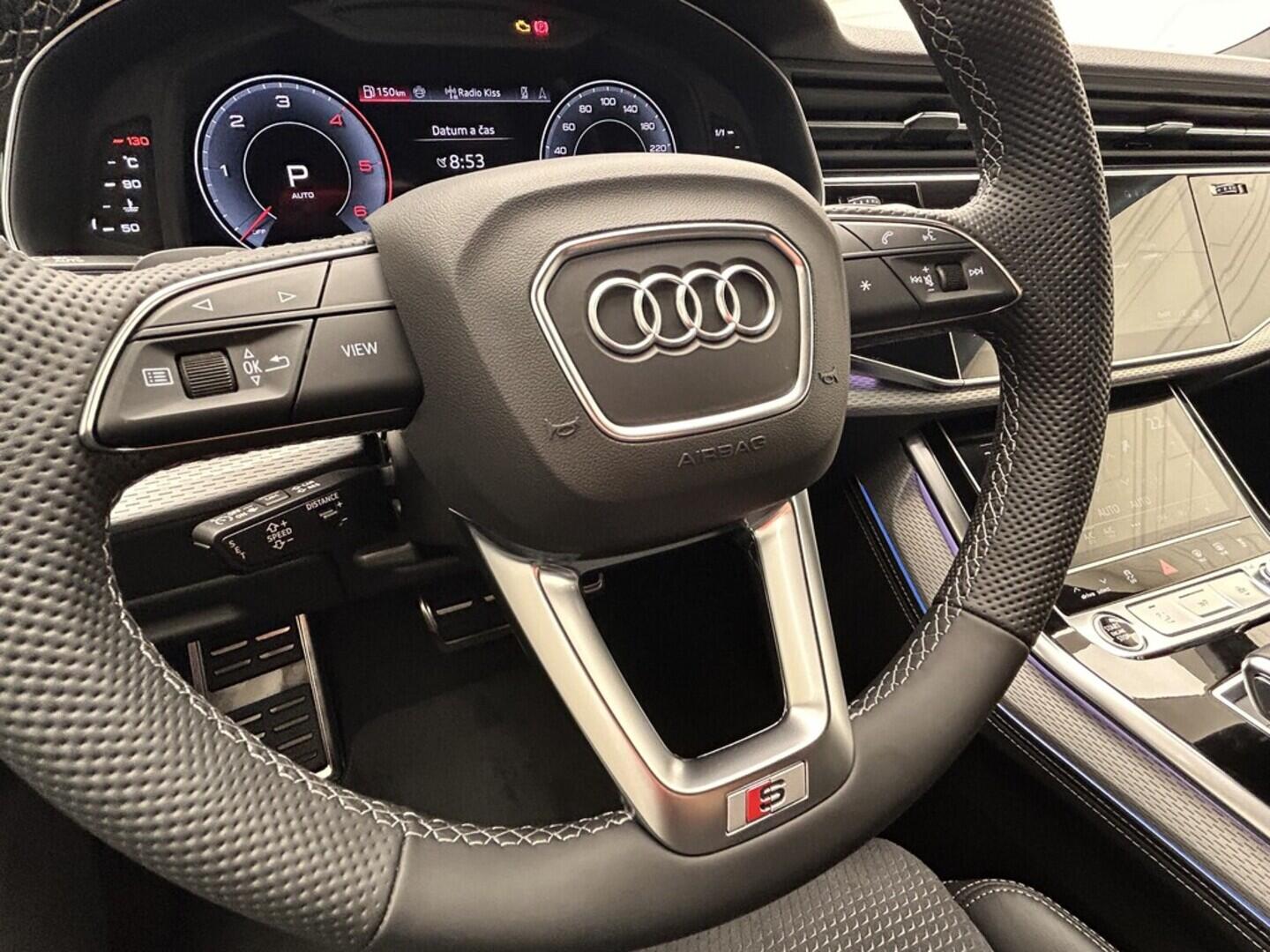 O131002496_26.webp_Q7 SUV S line TDI quattro 210 kW