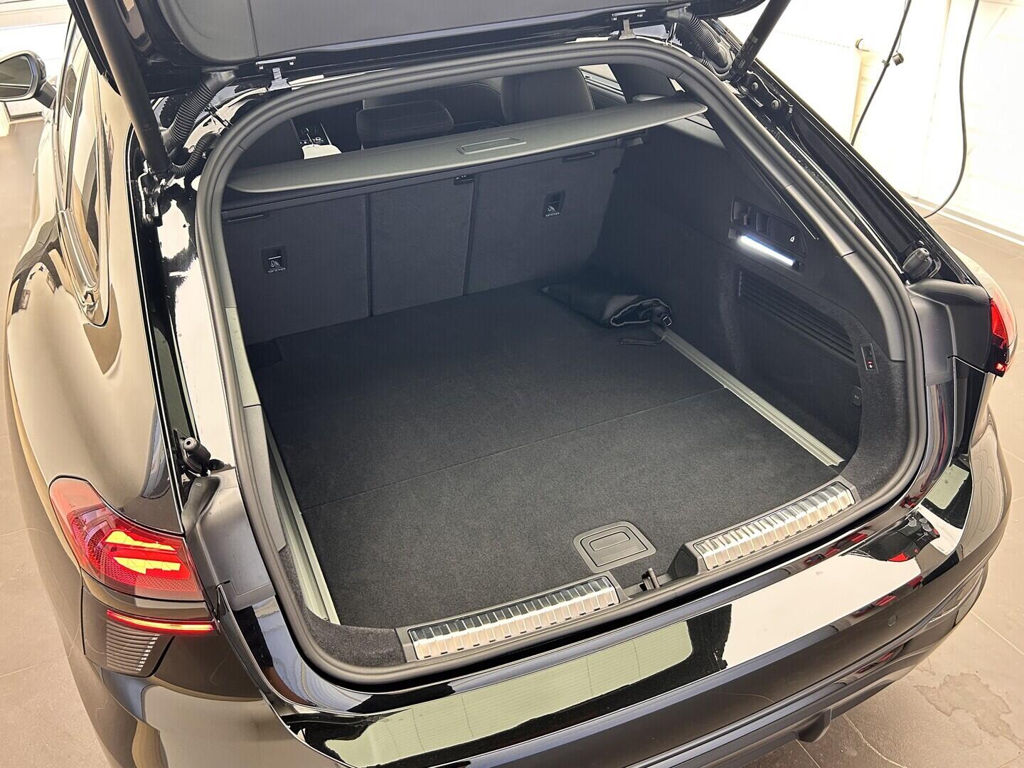 O131002518_16.webp_A6 Avant 3.0 TDI quattro 220 kW