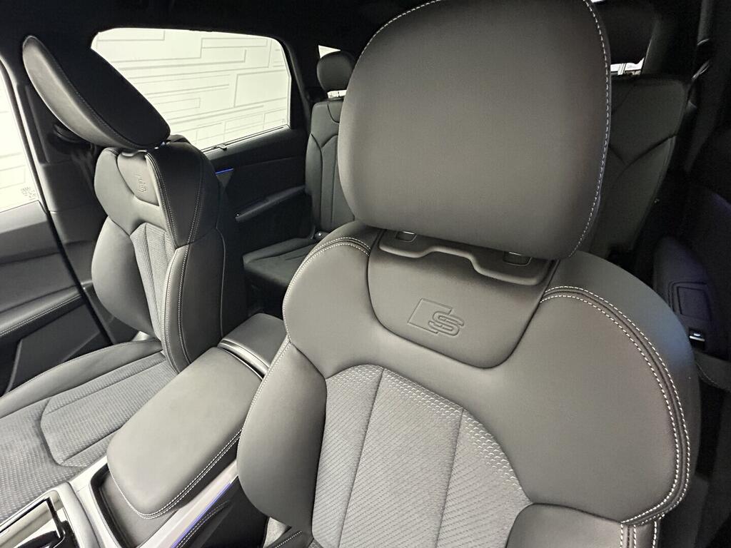 O131002519_19.webp_Q7 SUV S line TDI quattro 210 kW
