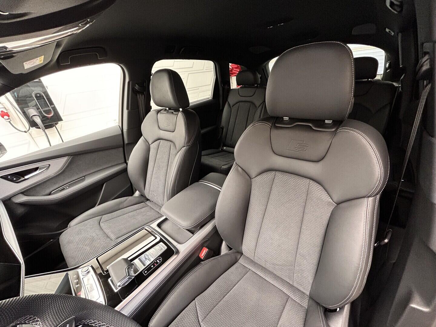 O131002520_22.webp_Q7 SUV S line TDI quattro 210 kW