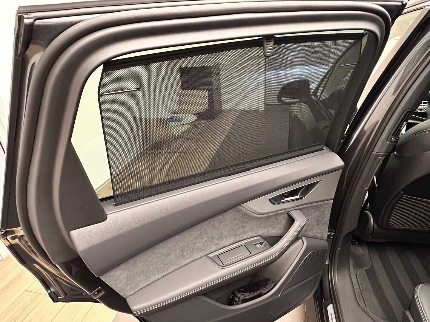 O131002520_27.webp_Q7 SUV S line TDI quattro 210 kW