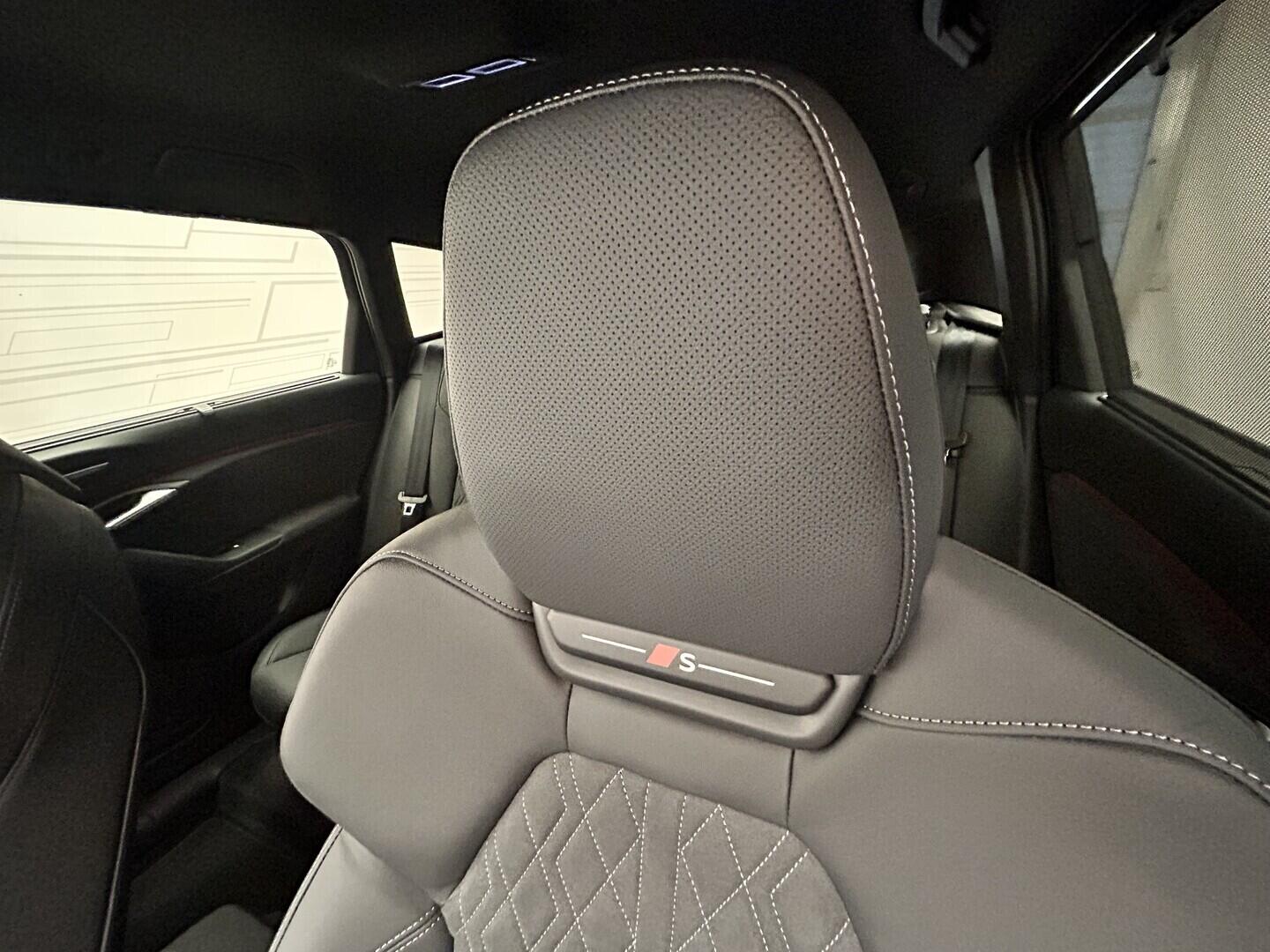 O131002523_24.webp_Q6 SUV e-tron   kW