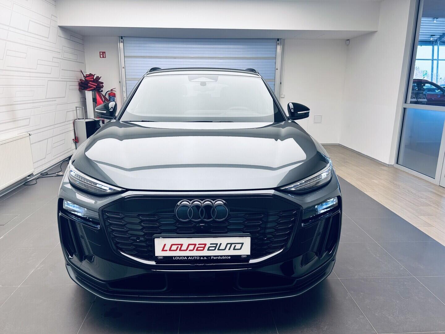 O131002546_11.webp_Q6 SUV e-tron quattro 315 kW
