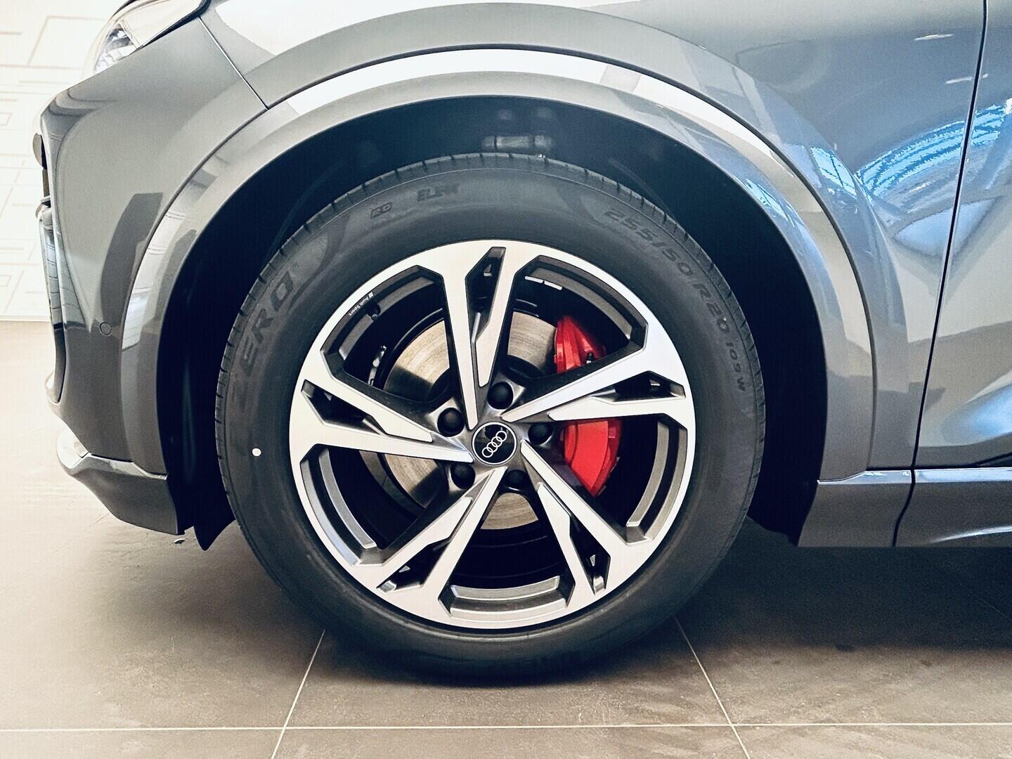 O131002546_15.webp_Q6 SUV e-tron quattro 315 kW