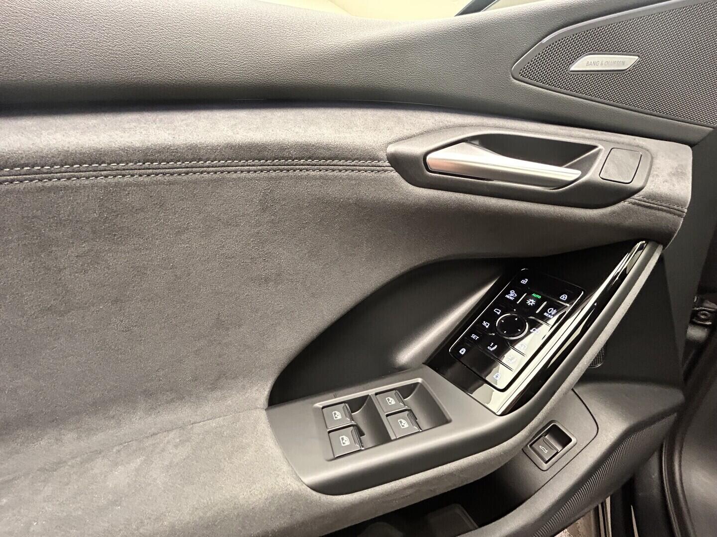 O131002546_26.webp_Q6 SUV e-tron quattro 315 kW