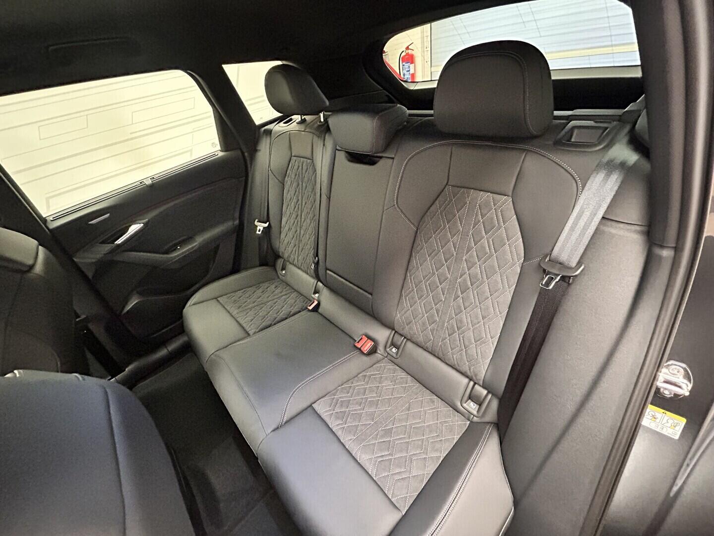 O131002546_27.webp_Q6 SUV e-tron quattro 315 kW