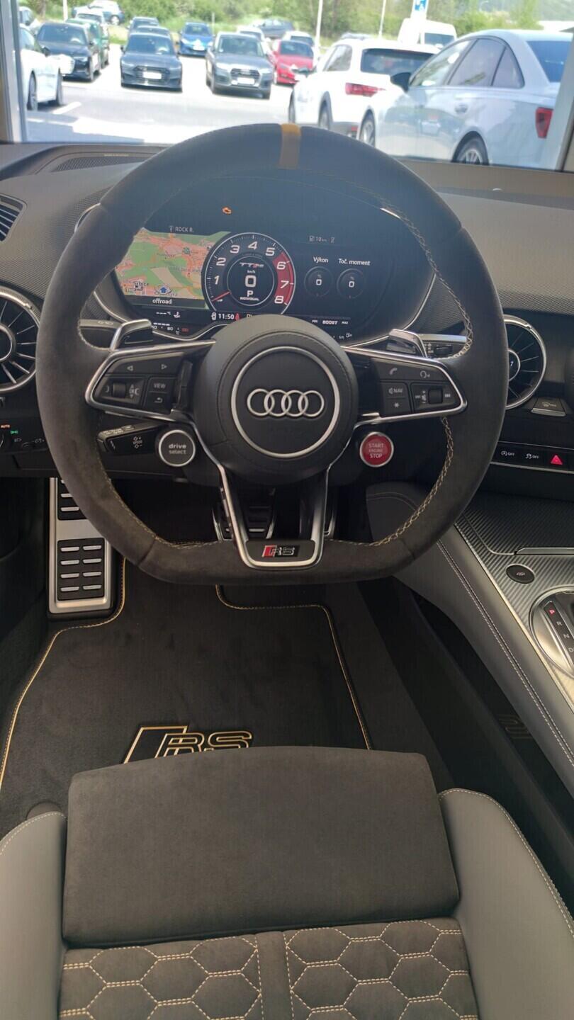 O131002550_18.webp_TTRS Coupé Limitovaná edice "Iconic Edition" č.89. Poslední v ČR