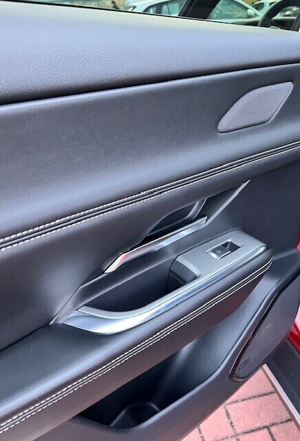 O171001344_15.webp_Mazda 6e Takumi EV 258ps Automatická