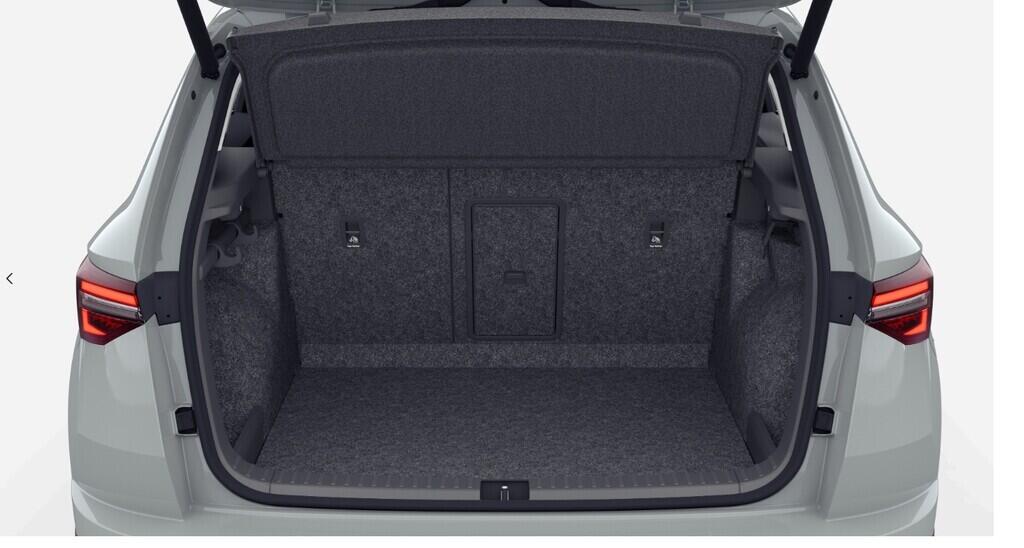 O211107461_14.webp_Karoq Top Selection 1.5 110 kW  