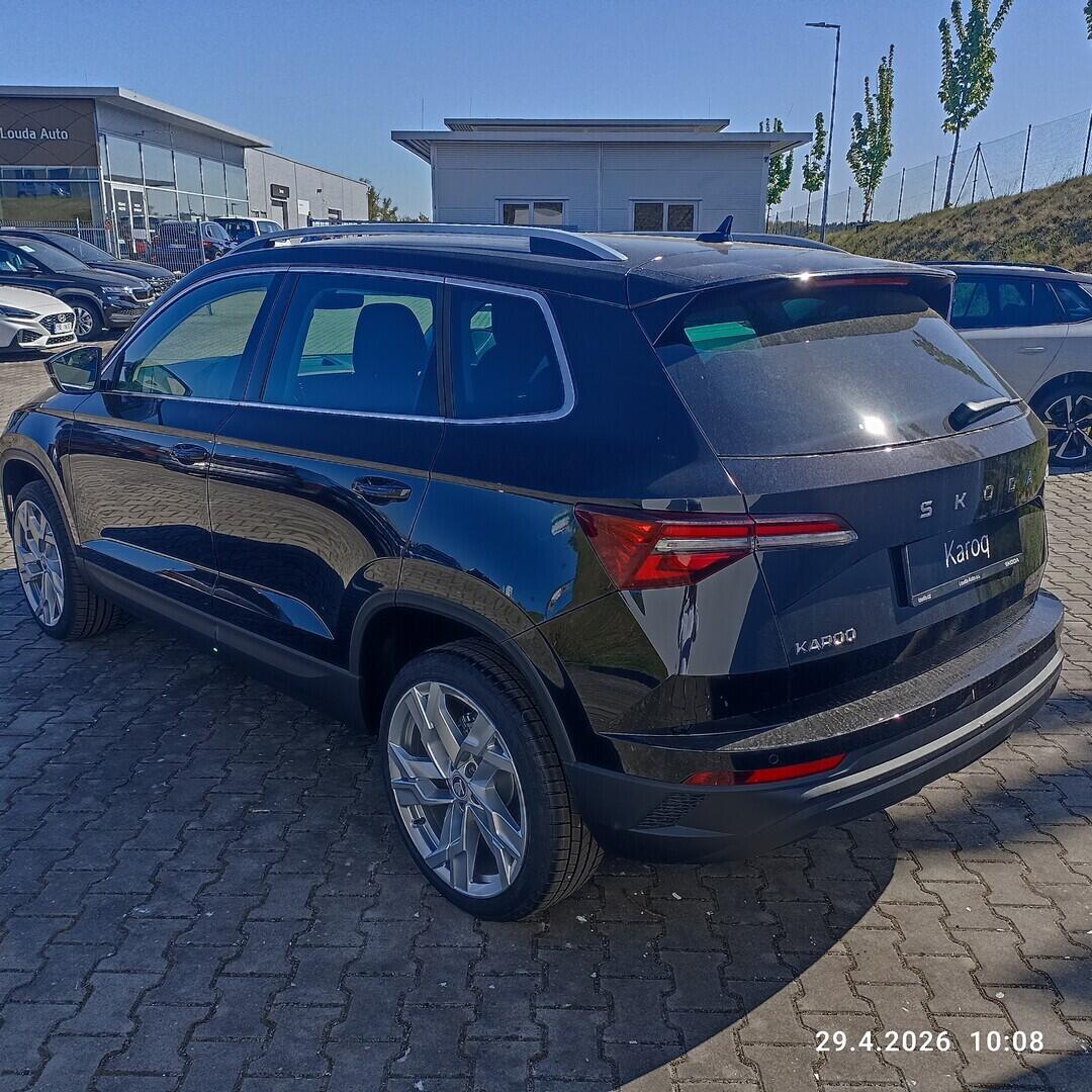 O211107725_13.webp_Karoq Top Selection 1.5 TSI 110 