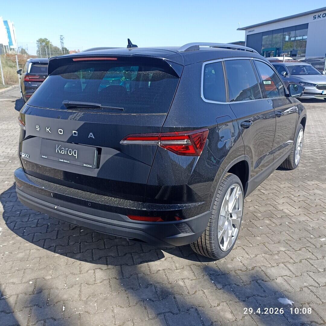 O211107725_15.webp_Karoq Top Selection 1.5 TSI 110 