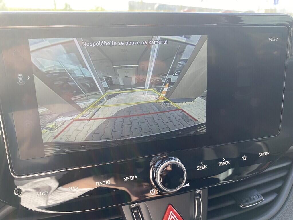 O241H03817_11.webp_I30 HB 1,5I COMFORT 16" ALU 1,5i  kW