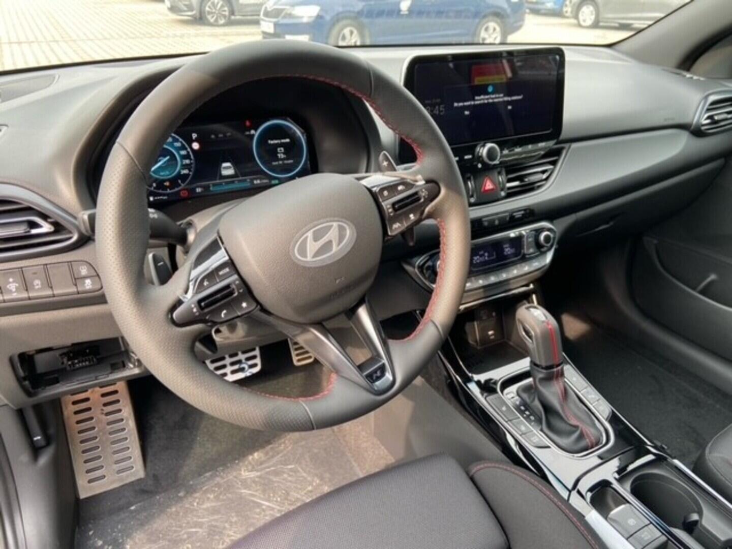 O241H03844_17.webp_i30 FB PD NLINE 1,5 T-GDI MHEV 103 kW