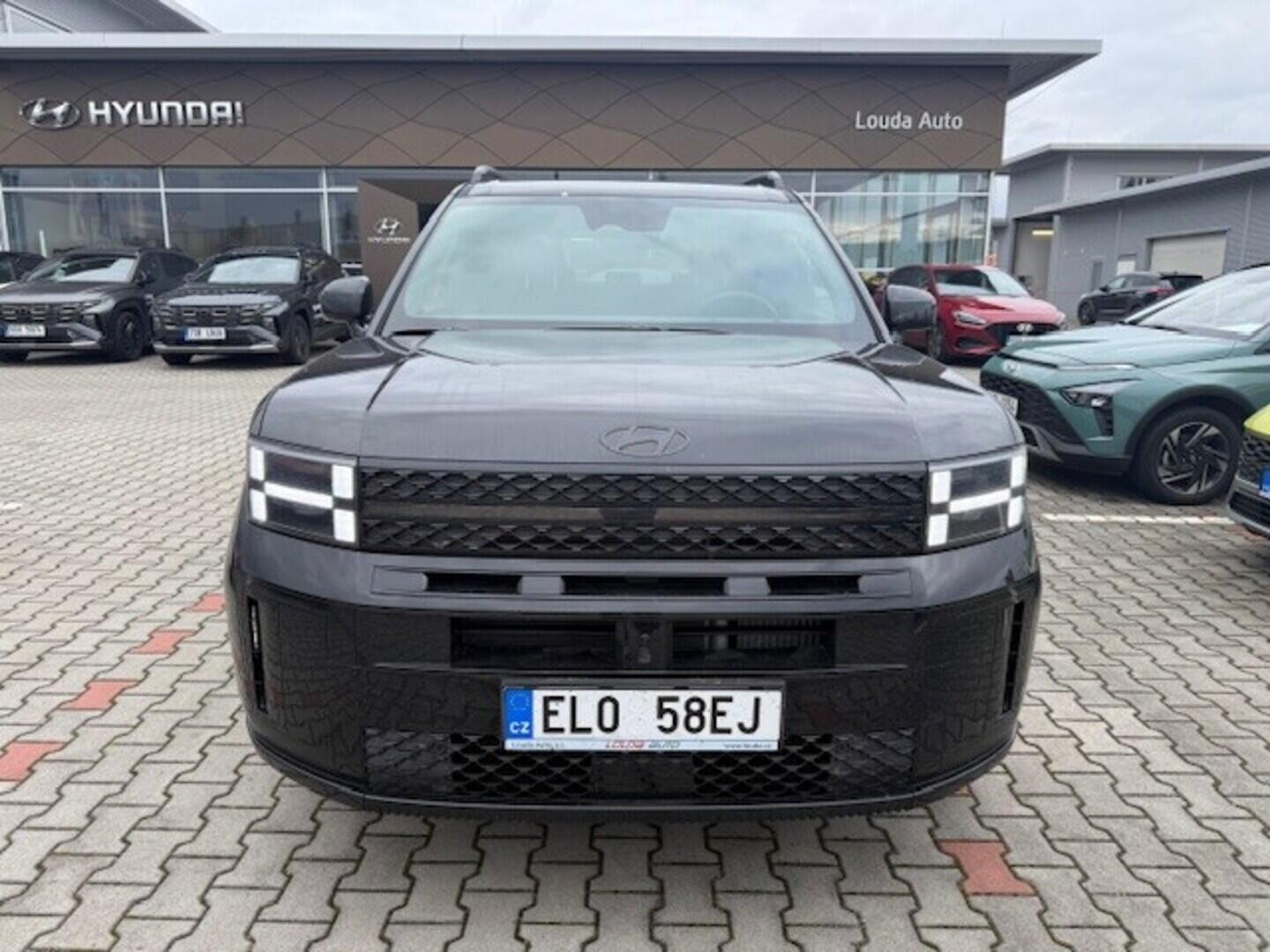 O241H03890_11.webp_SANTA FE PHEV MX5 Calligraphy 1,6 T-GDI PHEV 185 kW