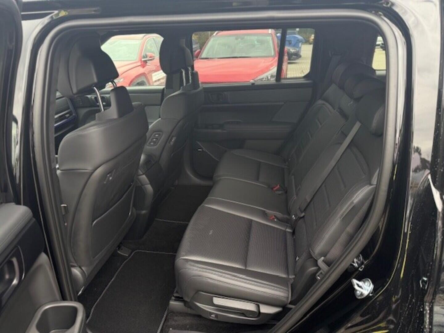 O241H03890_16.webp_SANTA FE PHEV MX5 Calligraphy 1,6 T-GDI PHEV 185 kW