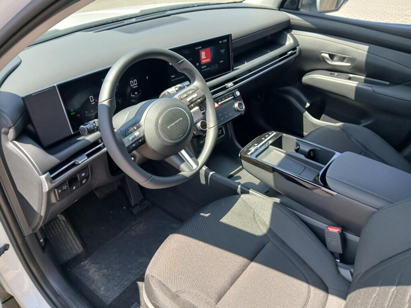 O241H03899_19.webp_TUCSON HEV NX4 Smart  1,6 T-GDI HEV 158 kW