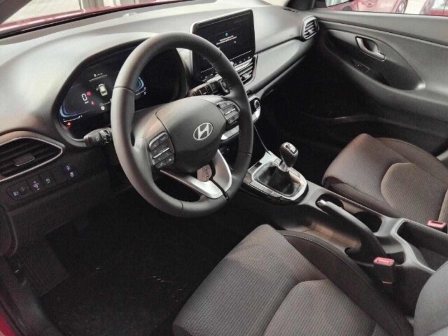 O241H03932_18.webp_i30 HB PD PE Comfort 1,5i 70 kW