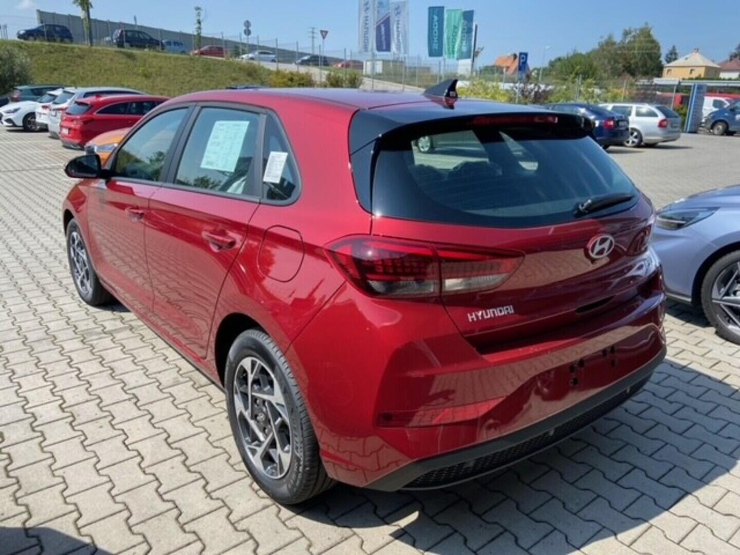 O241H03933_15.webp_i30 HB PD PE Comfort 1,5i 70 kW