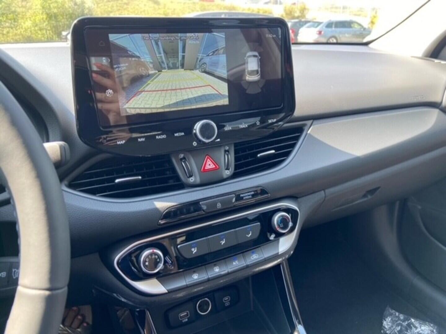 O241H03933_17.webp_i30 HB PD PE Comfort 1,5i 70 kW