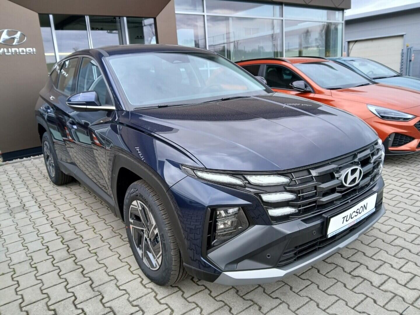 O241H03938_12.webp_TUCSON MY25 Comfort 1,6 T-GDI 118 kW 6 M 1,6 T-GDI 118 kW