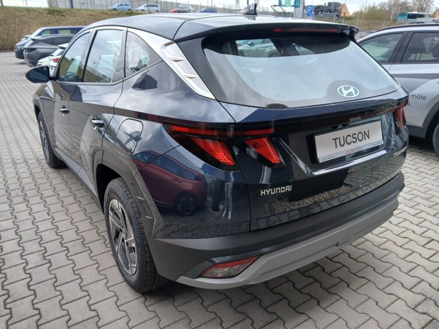 O241H03938_15.webp_TUCSON MY25 Comfort 1,6 T-GDI 118 kW 6 M 1,6 T-GDI 118 kW