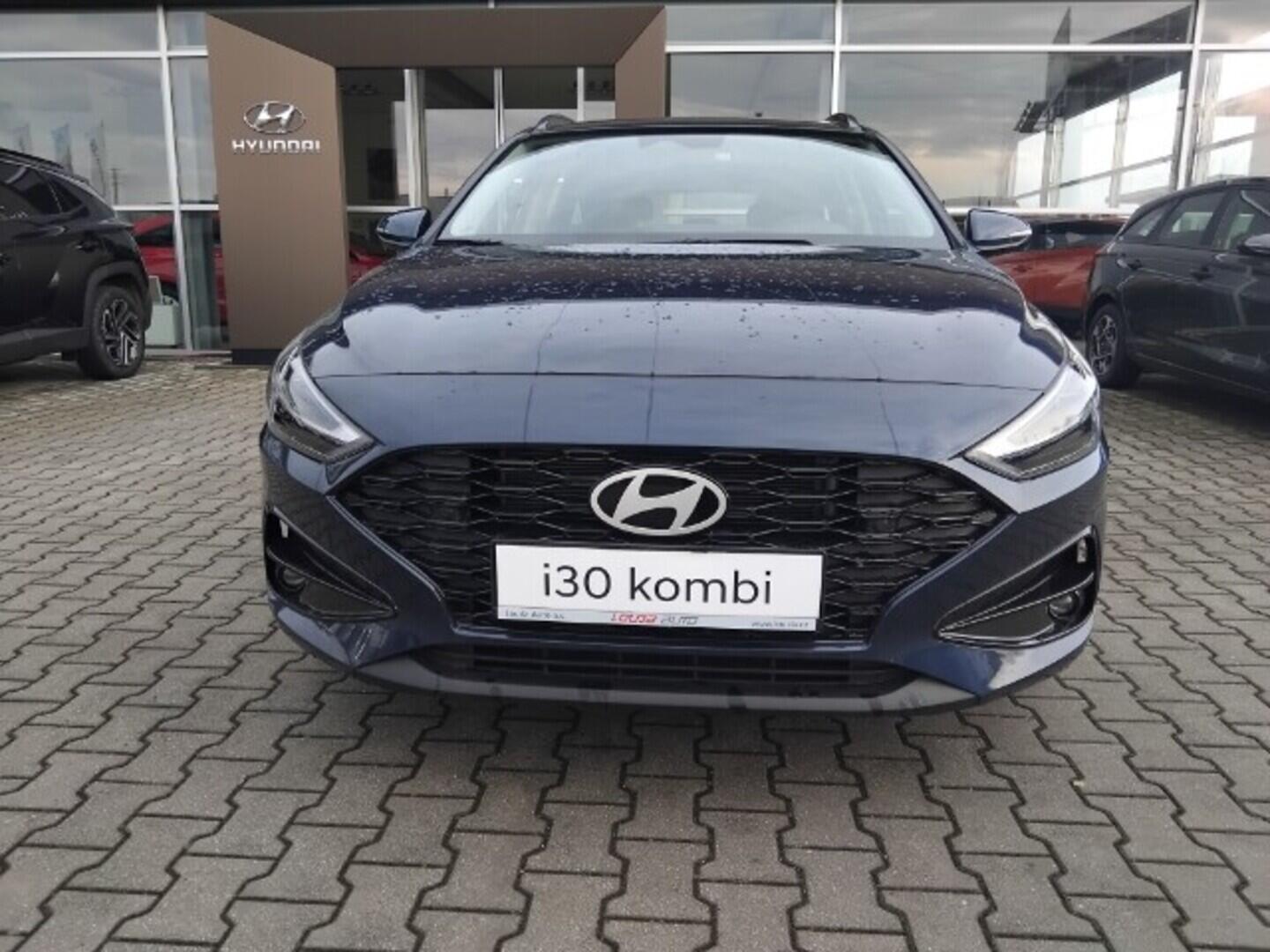 O241H03941_11.webp_i30 WG MY25 Style 1,0 T-GDI 6.Manuální 1,0 T-GDI 74 kW