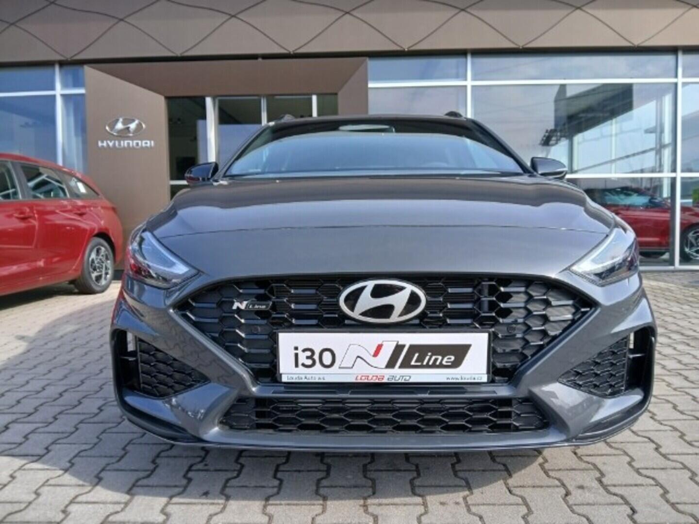 O241H03966_11.webp_i30 WG 1,5 T-GDI MHEV 103kW N LINE