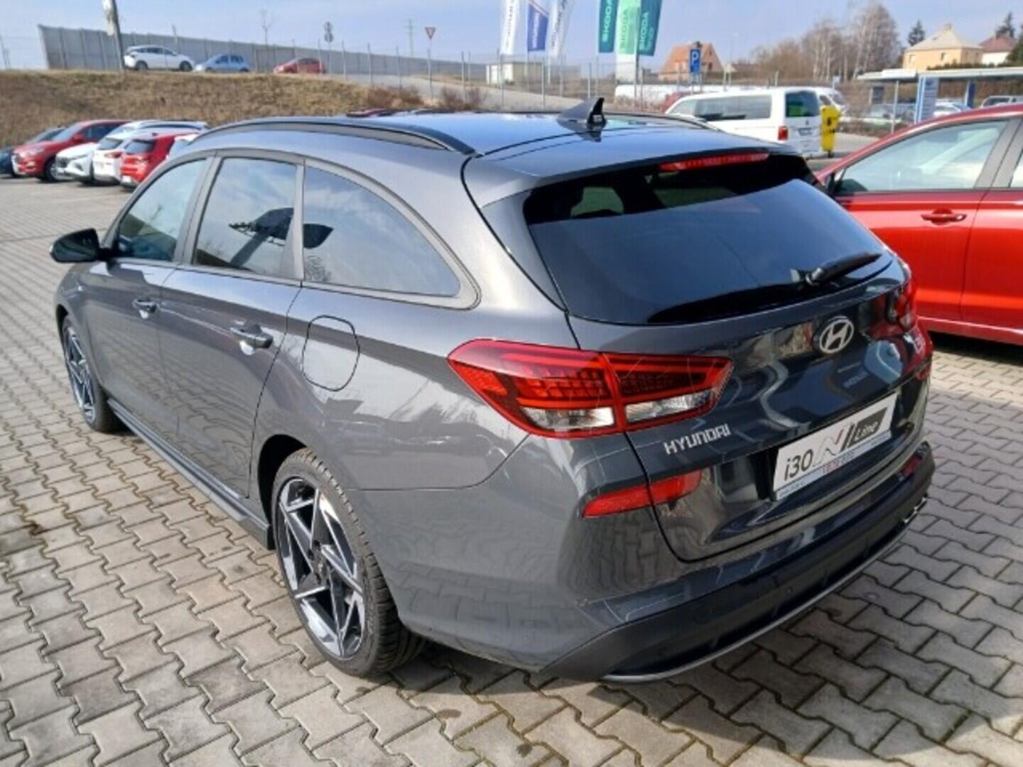 O241H03966_15.webp_i30 WG 1,5 T-GDI MHEV 103kW N LINE