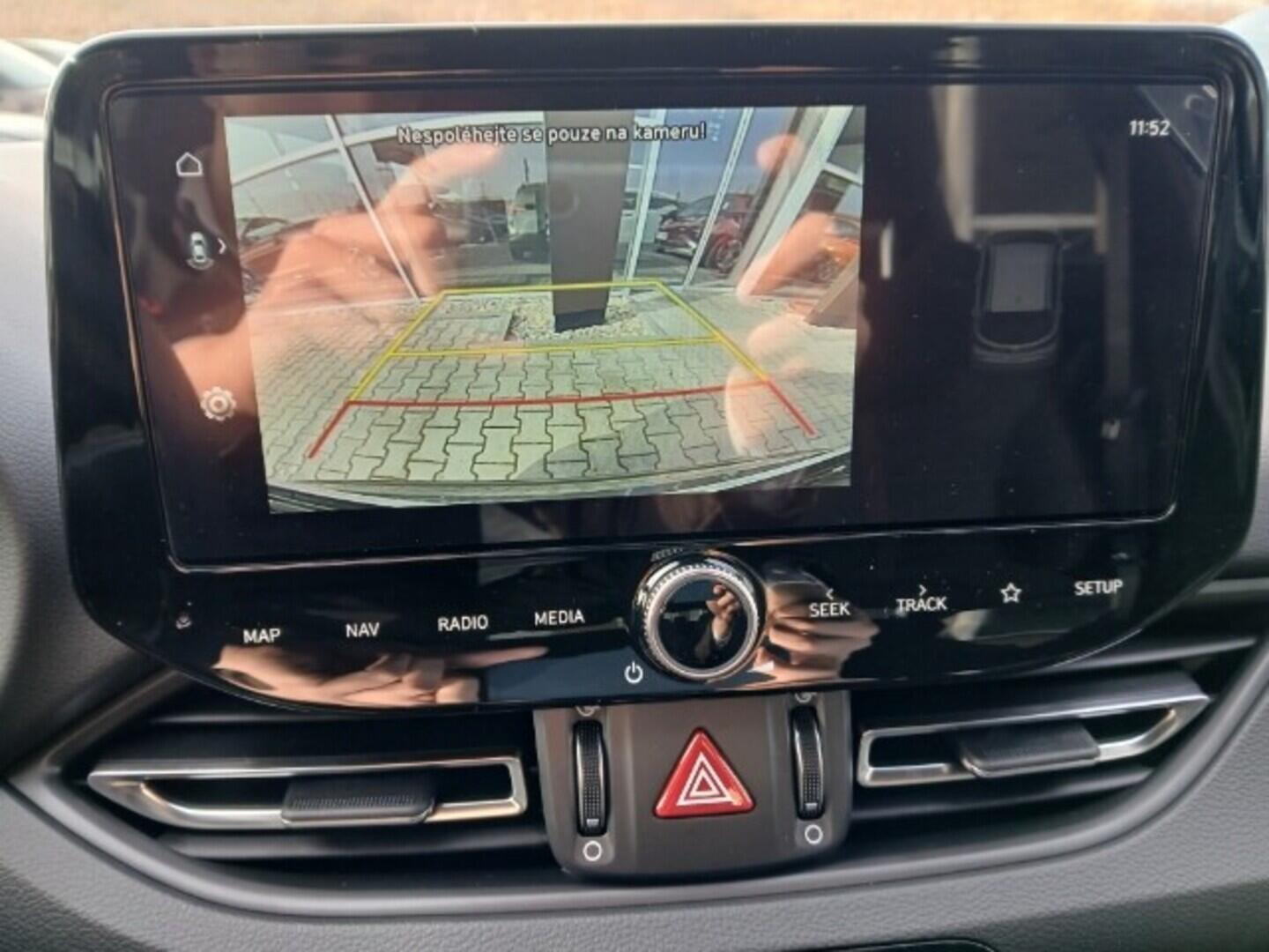 O241H03966_18.webp_i30 WG 1,5 T-GDI MHEV 103kW N LINE