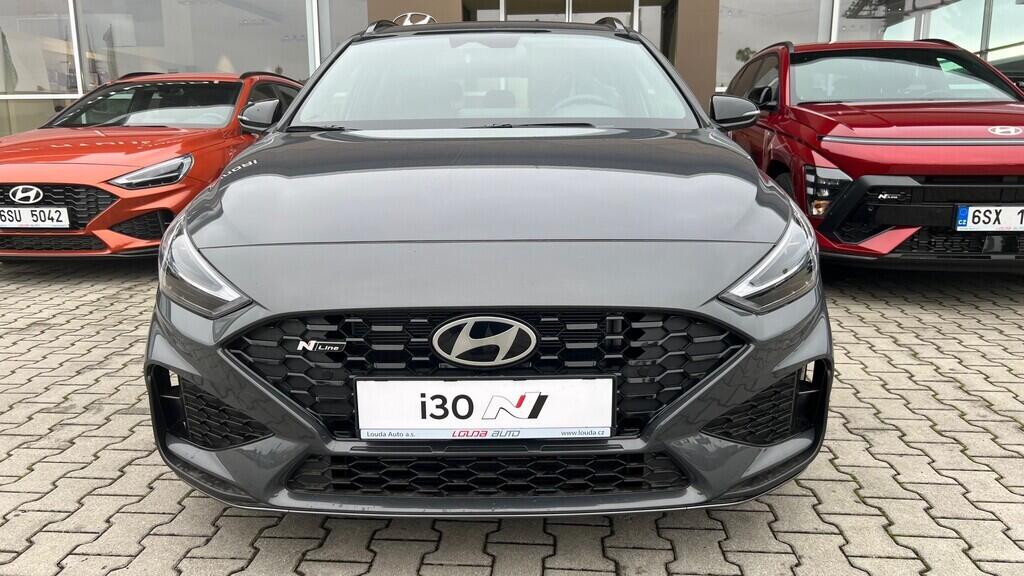 O241H03968_11.webp_i30 WG PD PE -NLINE 1,5 T-GDI MHEV 103 kW