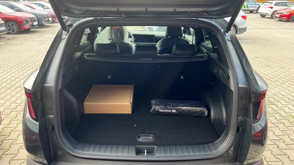 O241H03969_16.webp_TUCSON PHEV NX4 20 Years 1,6 T-GDI PHEV 185 kW