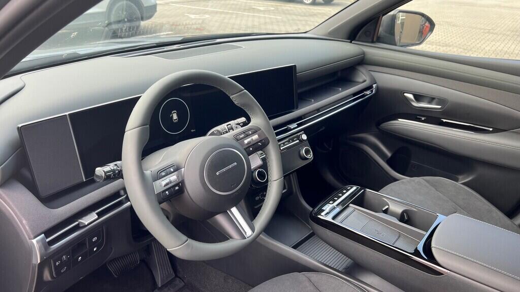 O241H03969_18.webp_TUCSON PHEV NX4 20 Years 1,6 T-GDI PHEV 185 kW