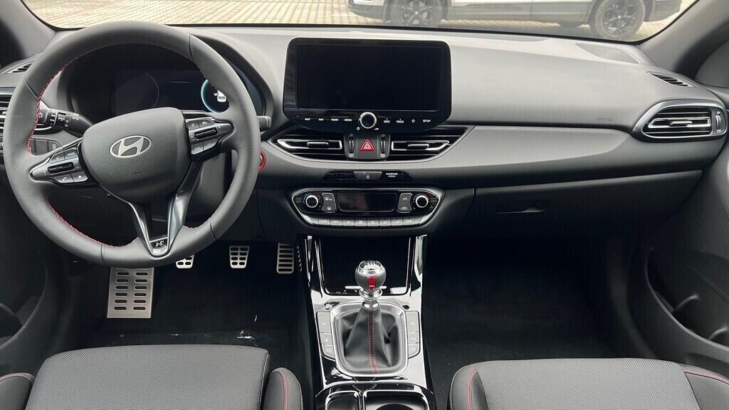 O241H03970_17.webp_i30 HB PD PE NLINE 1,5 T-GDI MHEV 103 kW