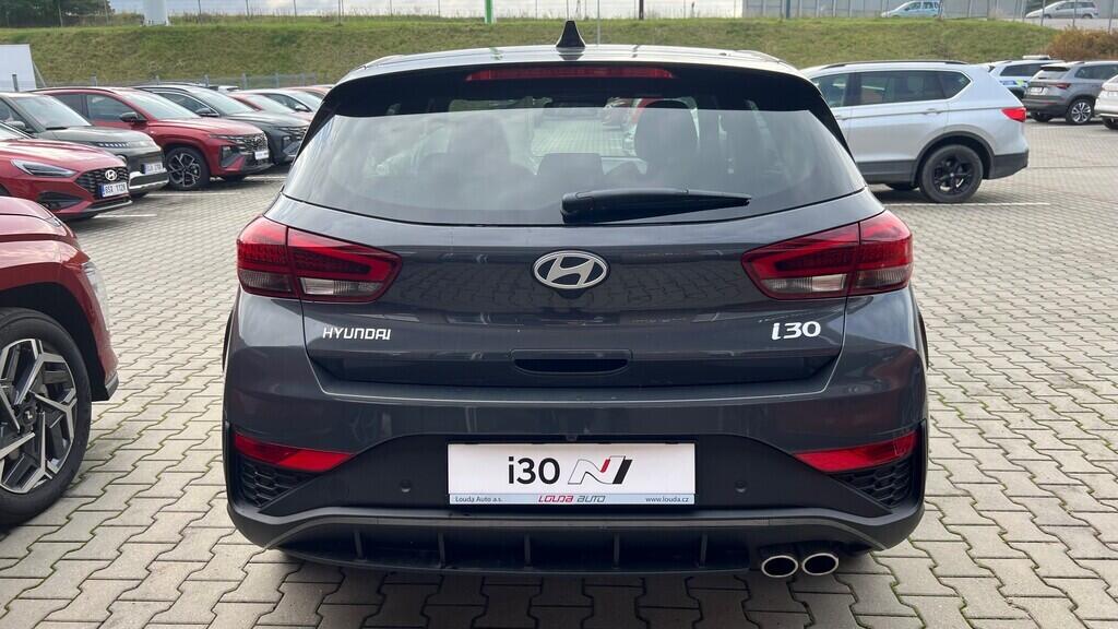 O241H03971_14.webp_i30 HB PD PE NLINE 1,5 T-GDI MHEV 103 kW