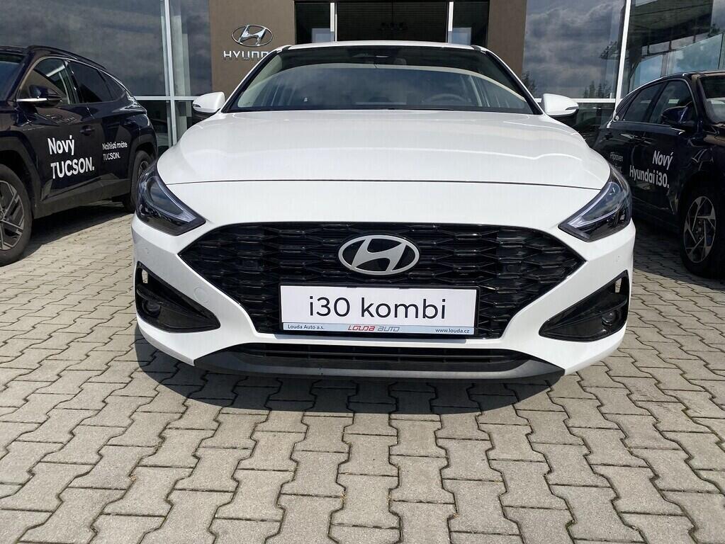 O241H03973_12.webp_i30 WG MY23 Comfort 1,0 T-GDI 74 kW