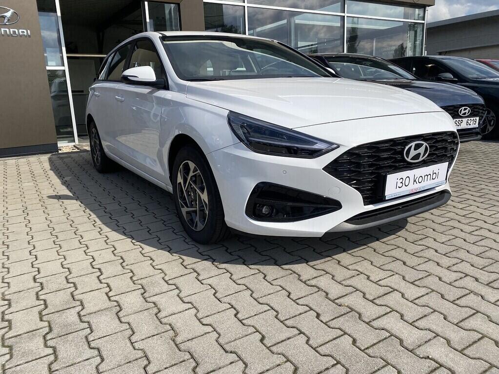 O241H03973_13.webp_i30 WG MY23 Comfort 1,0 T-GDI 74 kW