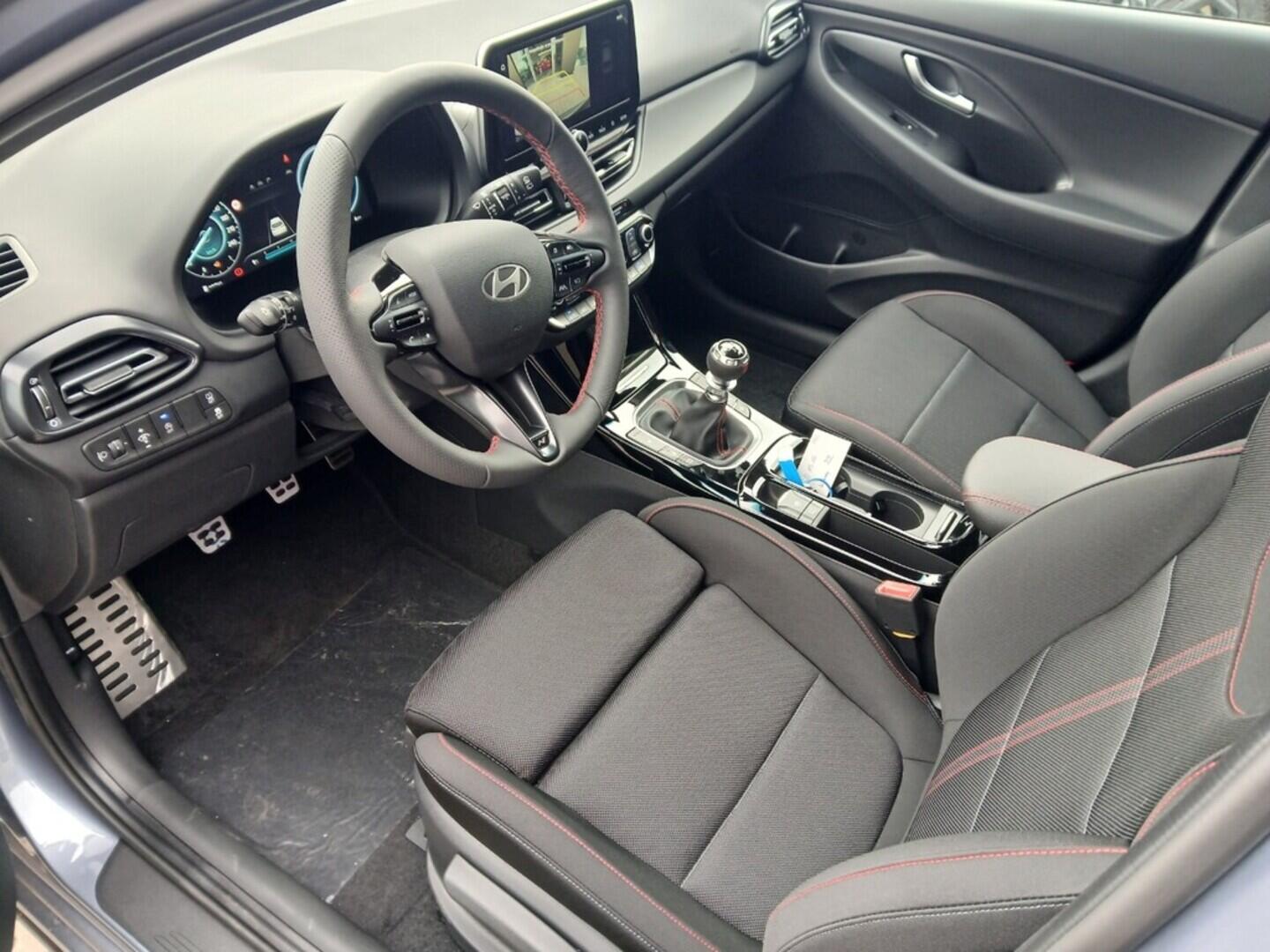 O241H03974_17.webp_i30 HB PD PE N Line 1,5 T-GDI MHEV 103 kW