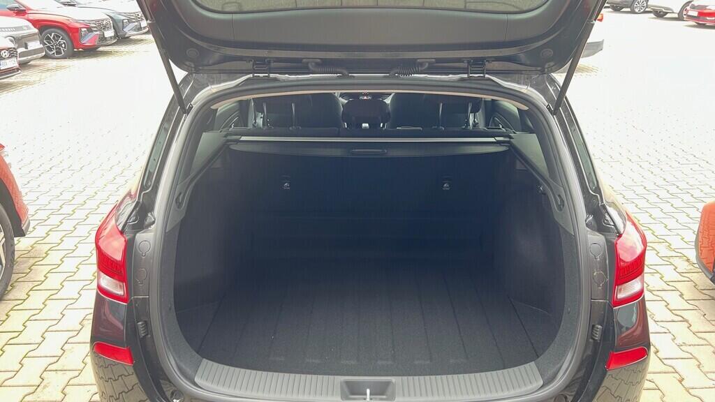 O241H03976_16.webp_i30 WG PD PE Smart Climate 1,0 T-GDI 74  1,0 T-GDI 74 kW