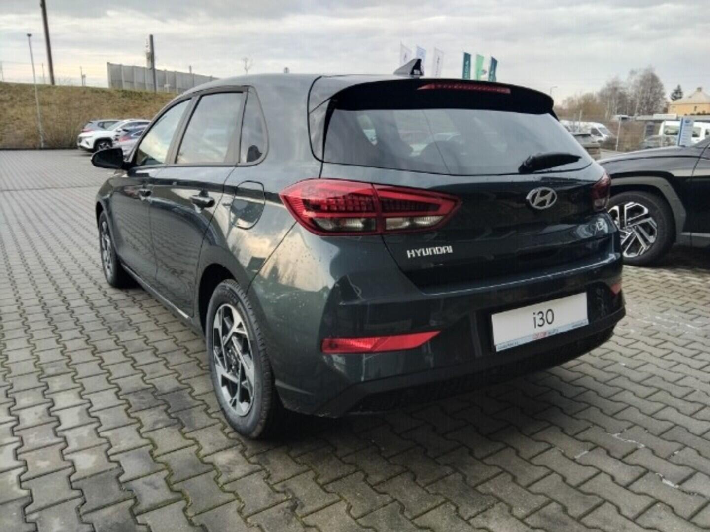 O241H03980_15.webp_i30 HB PD PE Family  1,5i 70 kW