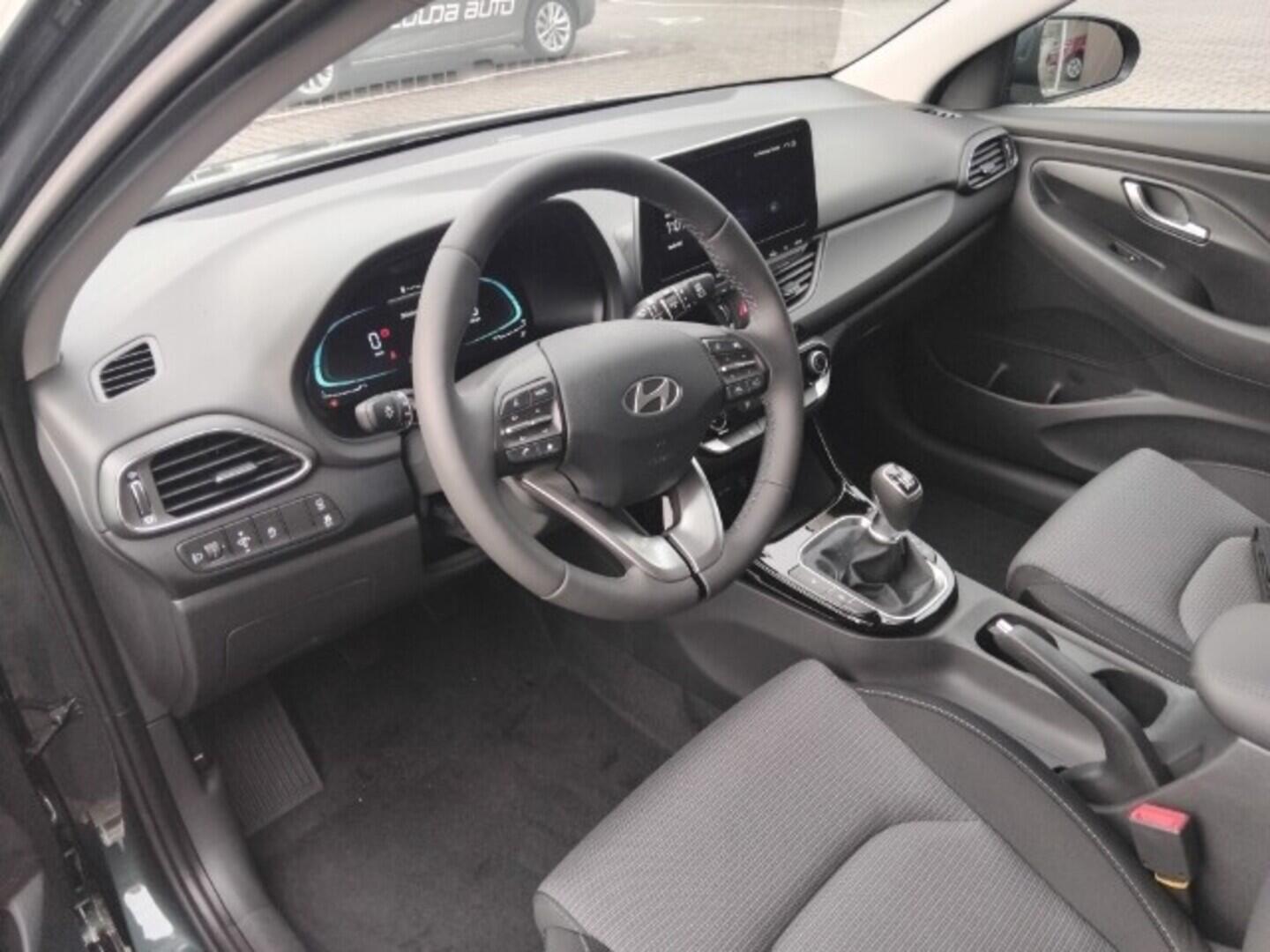 O241H03980_17.webp_i30 HB PD PE Family  1,5i 70 kW